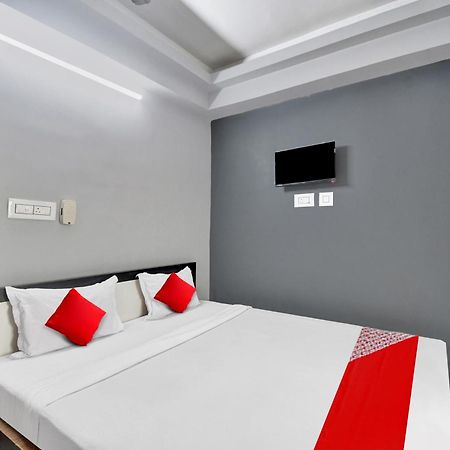 Super Hotel O Royal Empire Kalkuta Zewnętrze zdjęcie