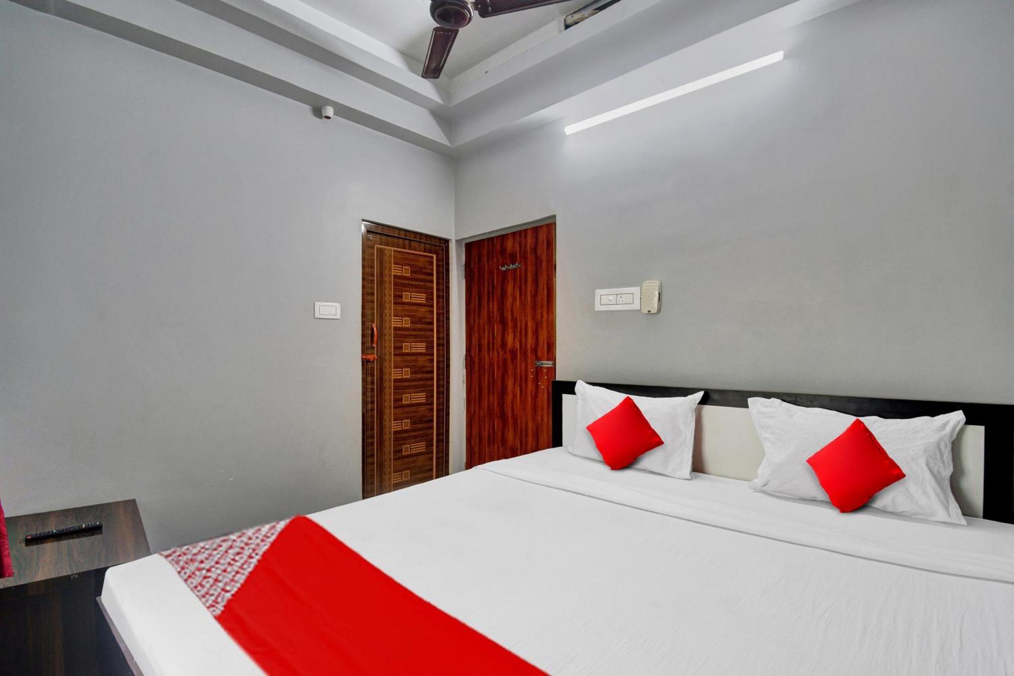 Super Hotel O Royal Empire Kalkuta Zewnętrze zdjęcie
